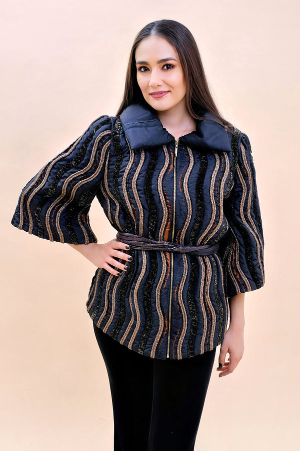 Jacheta din fas cu aplicatii lucrate manual  LPM01